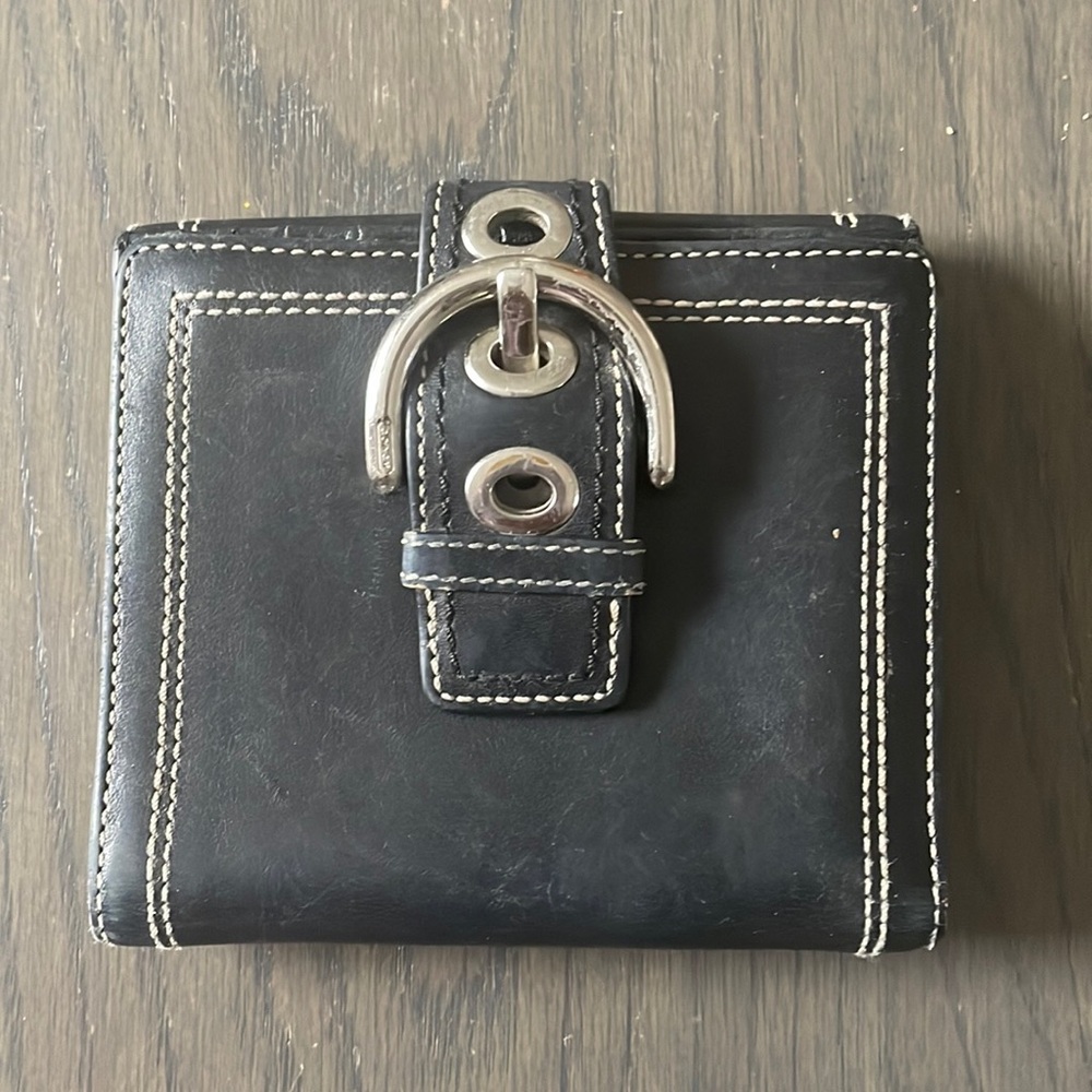 Vintage Coach All Leather Bifold Wallet in Black with Silver Tone Hardware